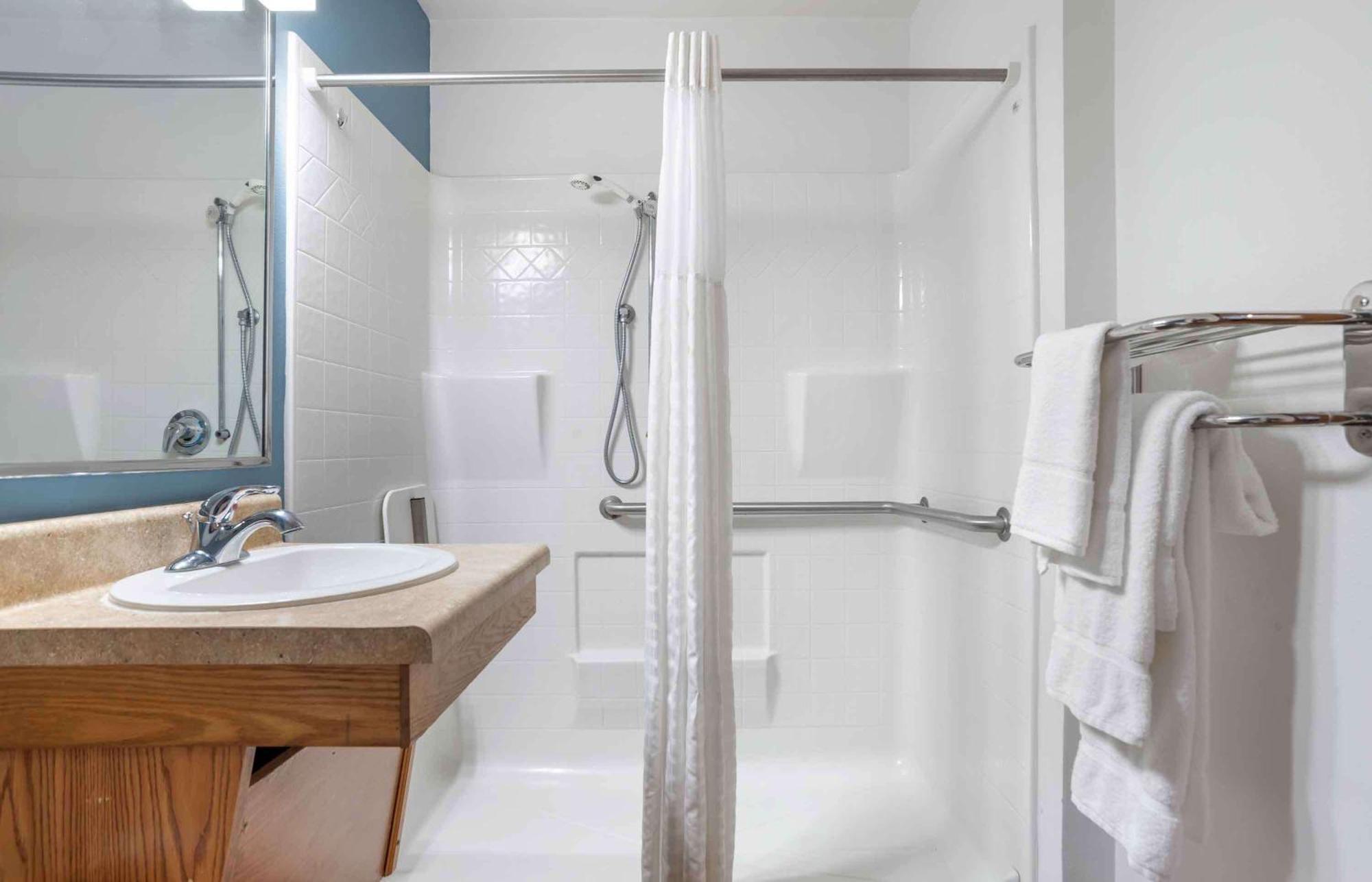 Extended Stay America Select Suites - Charleston - Ashley Phosphate Rd Hanahan Bagian luar foto
