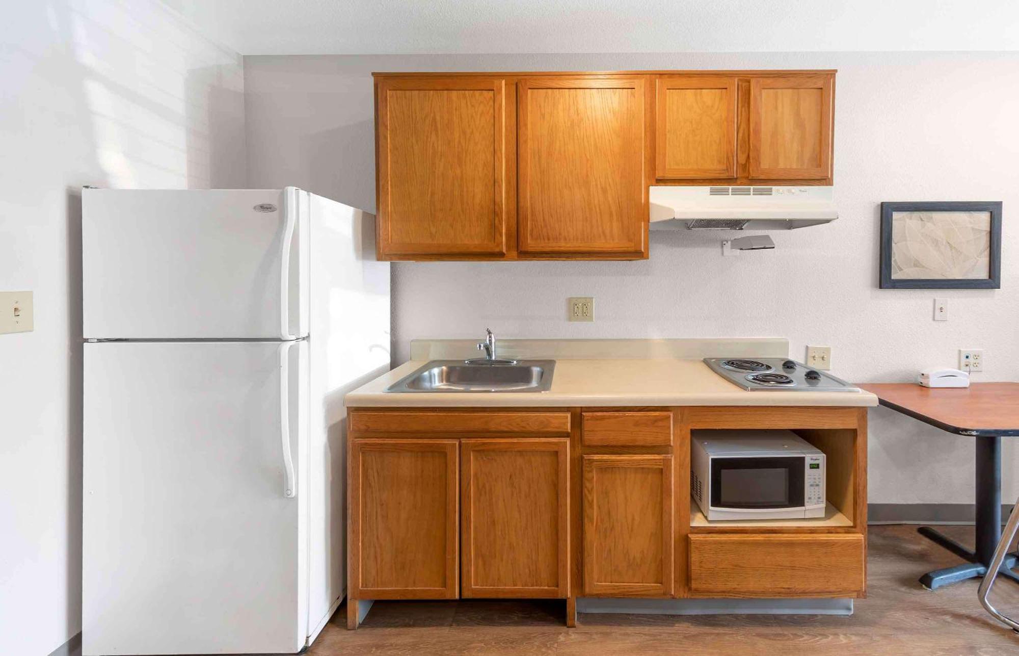 Extended Stay America Select Suites - Charleston - Ashley Phosphate Rd Hanahan Bagian luar foto